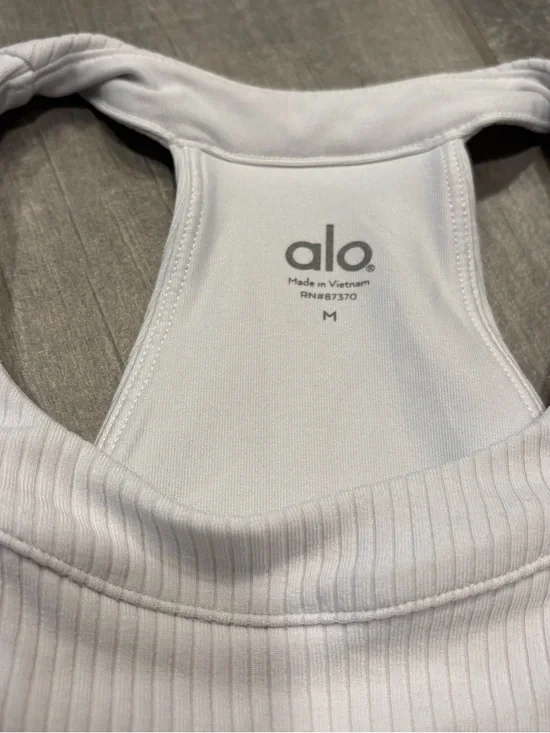 Alo Yoga Ribbed Insight Tank Top - Picture 4 of 8